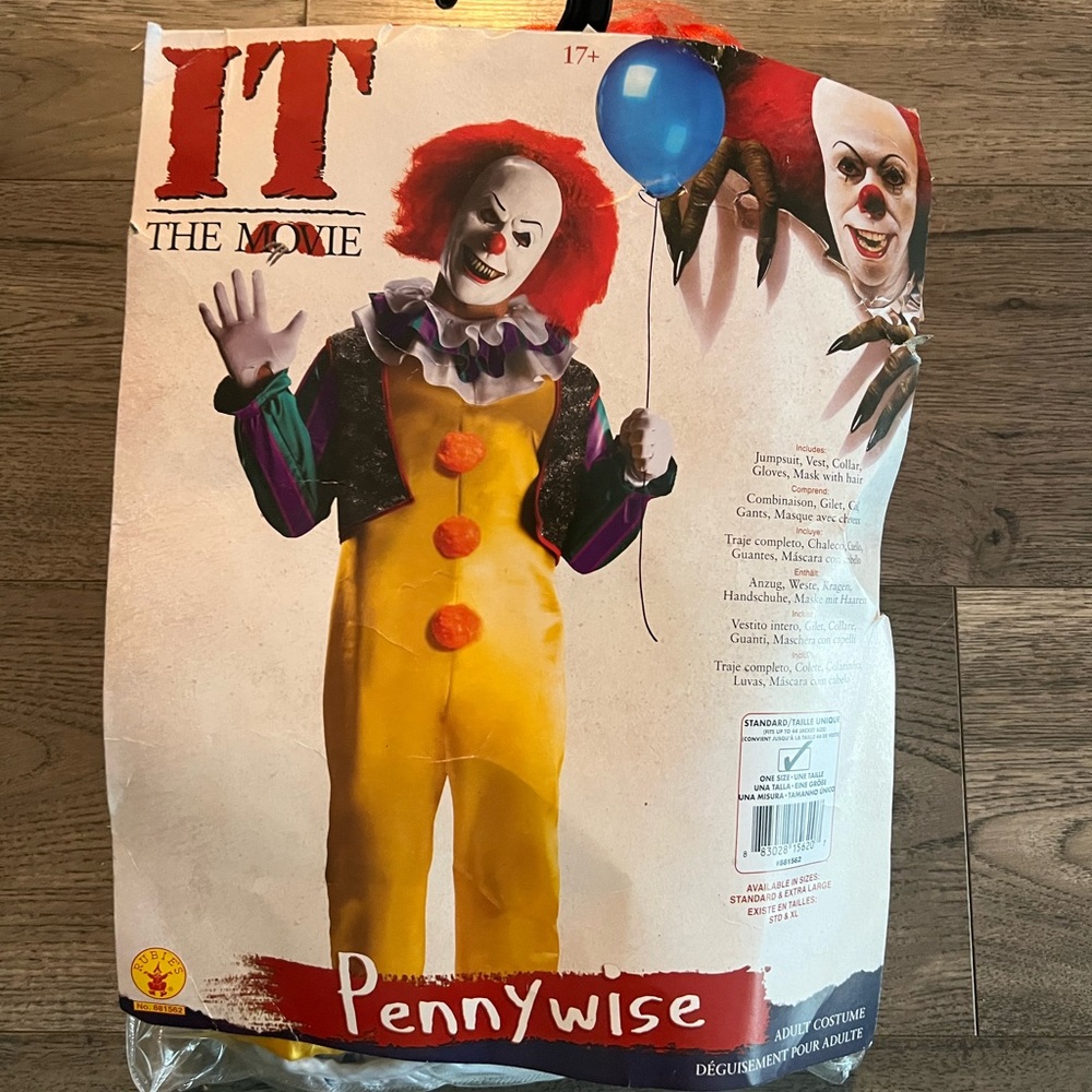 Excellent condition PENNYWISE COSTUME